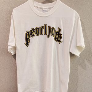 Unisex Port & Company Pearl Jam/Mariners event t-shirt, size M, white
